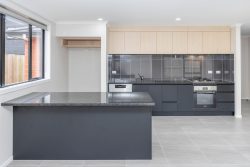 2/57 Waireka Road, Rototuna, Hamilton, Waikato, 0230, New Zealand