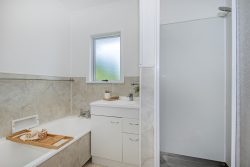 60 Western Hills Drive, Kensington, Whangarei, Northland, 0112, New Zealand
