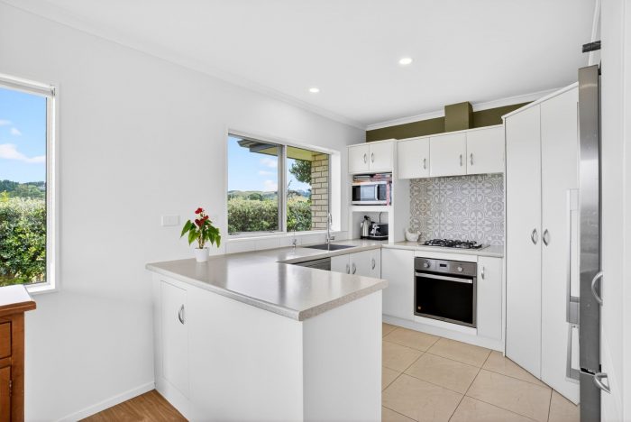 1014 South Head Road South Head Helensville Rodney Auckland 0874 New Zealand