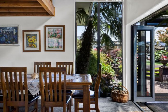 9 Elizabeth Grove Stratford Taranaki 4332 New Zealand