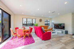 16 Cara Ave, Kumeu, Rodney, Auckland, 0810, New Zealand