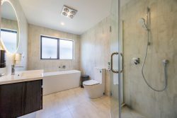 16 Cara Ave, Kumeu, Rodney, Auckland, 0810, New Zealand