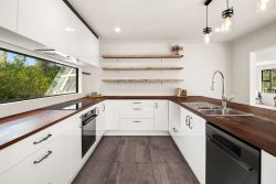 11 Chelivode Street, Waitati, Dunedin, Otago, 9085, New Zealand