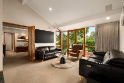 39 Glenmore Road, Coatesville, Rodney, Auckland, 0793, New Zealand