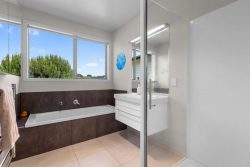 29 Royal Ascot Drive, Papamoa Beach, Tauranga, Bay Of Plenty, 3187, New Zealand