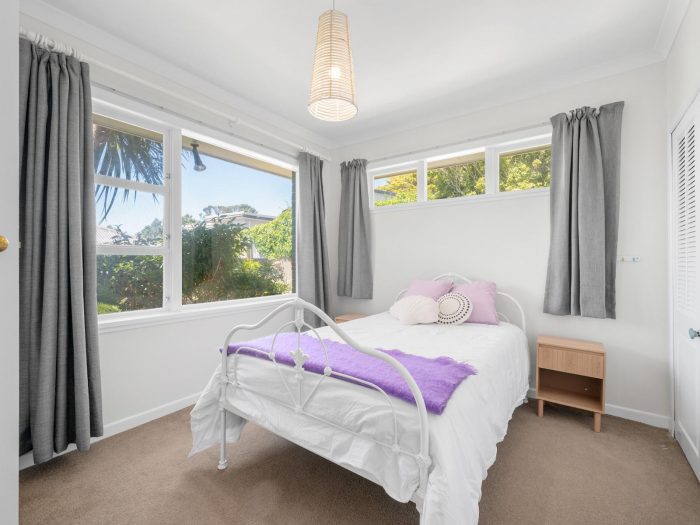 5 Turville Crescent, Newlands, Wellington, 6037, New Zealand