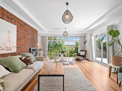 5 Turville Crescent, Newlands, Wellington, 6037, New Zealand