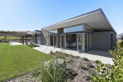 8 Kahiwi Drive, Lower Shotover, Queenstown-Lakes, Otago, 9304, New Zealand