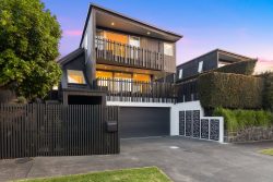 1 Kanuka Street, Point Chevalier, Auckland, 1022, New Zealand