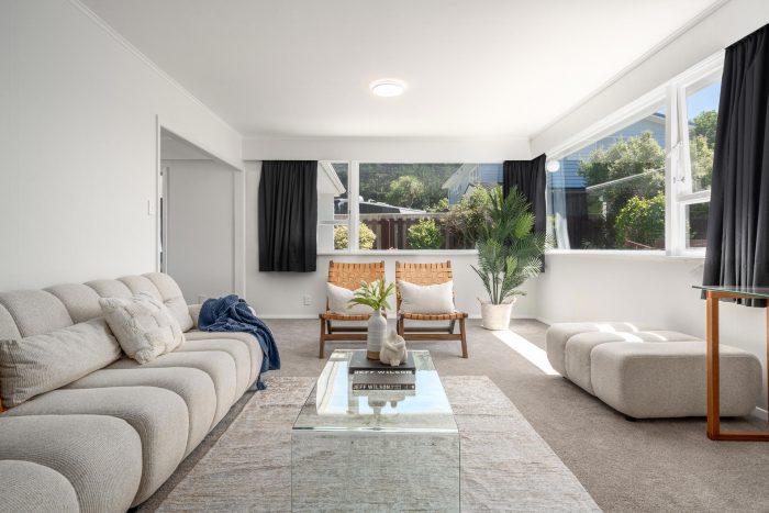 82 Larsen Crescent, Tawa, Wellington, 5028, New Zealand
