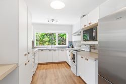 34 Ranui Crescent, Khandallah, Wellington, 6035, New Zealand