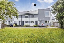 9/2 Stone Street, Miramar, Wellington, 6022, New Zealand