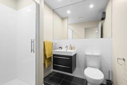 9/2 Stone Street, Miramar, Wellington, 6022, New Zealand