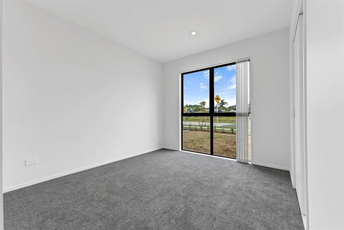 104 Mataikokako Loop, Kawakawa Bay, Manukau City, Auckland, 2585, New Zealand