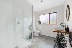 437 Paparoa Station Road, Paparoa, Kaipara, Northland, 0571, New Zealand