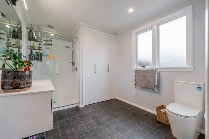 12 Carthew Street, Feilding, Manawatu, Manawatu / Whanganui, 4702, New Zealand