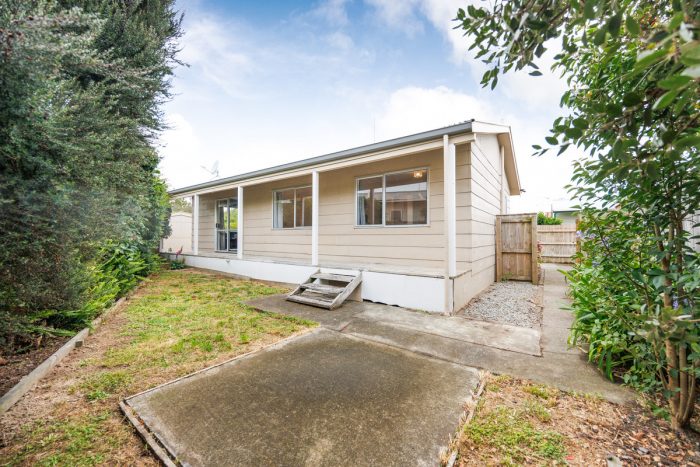 20B Hilton Grove, Kelvin Grove, Palmerston North, Manawatu / Whanganui, 4414, New Zealand
