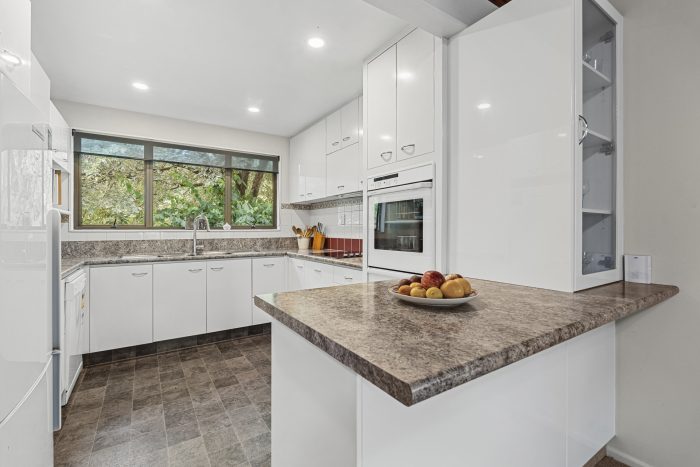 6A Spencer Place, Merrilands, New Plymouth, Taranaki, 4312, New Zealand