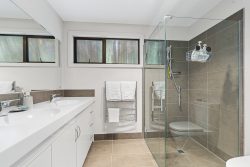 6A Spencer Place, Merrilands, New Plymouth, Taranaki, 4312, New Zealand