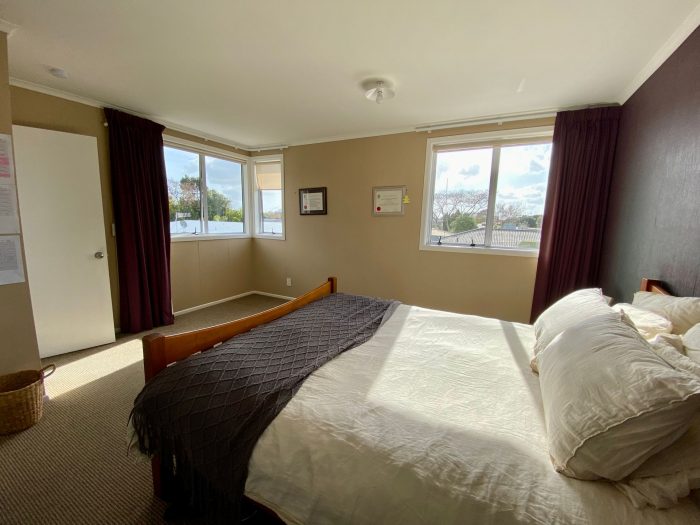 6A Surrey Crescent, Hokowhitu, Palmerston North, Manawatu / Whanganui, 4410, New Zealand