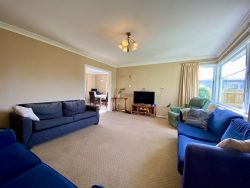 6A Surrey Crescent, Hokowhitu, Palmerston North, Manawatu / Whanganui, 4410, New Zealand