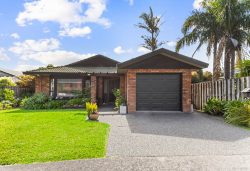 2 Ballini Rise, West Harbour, Waitakere City, Auckland, 0618, New Zealand