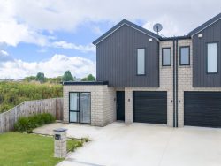 2/10 Bourn Heath Drive, Rototuna, Hamilton, Waikato, 3210, New Zealand