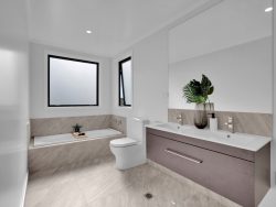 2/10 Bourn Heath Drive, Rototuna, Hamilton, Waikato, 3210, New Zealand