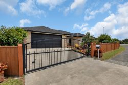 2 Ocean View Rise, Ruakaka, Whangarei, Northland, 0116, New Zealand