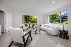 16 Cumbrian Place, Conifer Grove, Takanini, Papakura, Auckland, 2112, New Zealand