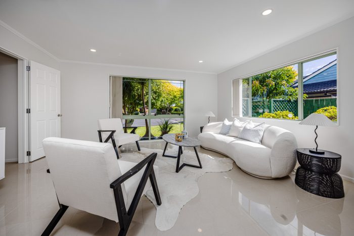 16 Cumbrian Place, Conifer Grove, Takanini, Papakura, Auckland, 2112, New Zealand