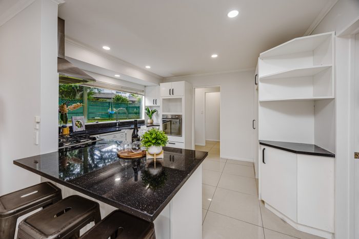 16 Cumbrian Place, Conifer Grove, Takanini, Papakura, Auckland, 2112, New Zealand