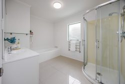 16 Cumbrian Place, Conifer Grove, Takanini, Papakura, Auckland, 2112, New Zealand