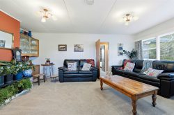 5 Edinburgh Street, Takaka, Tasman, Nelson / Tasman, 7110, New Zealand