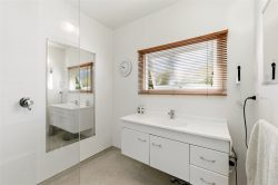 5 Edinburgh Street, Takaka, Tasman, Nelson / Tasman, 7110, New Zealand