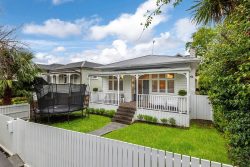 33 Sentinel Road, Herne Bay, Auckland, 1011, New Zealand