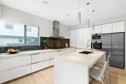 32 The Glen, Remuera, Auckland, 1050, New Zealand