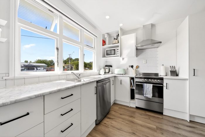 382 High Street South, Carterton, Wellington, 5713, New Zealand