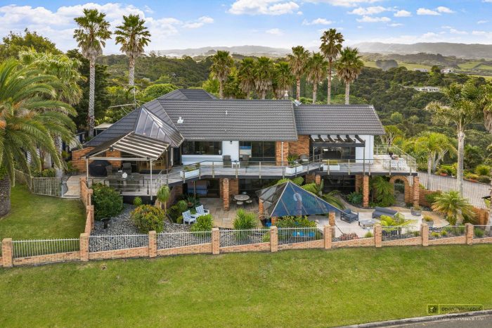5 Kotare Place, Sandspit, Rodney, Auckland, 0982, New Zealand
