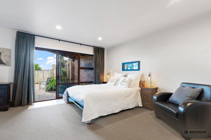 5 Kotare Place, Sandspit, Rodney, Auckland, 0982, New Zealand