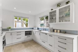 4 Arapiko Street, Johnsonville, Wellington, 6037, New Zealand