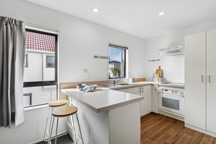 2/2 Goring Street, Thorndon, Wellington, 6011, New Zealand
