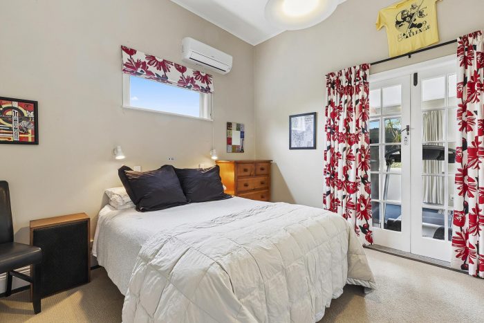 9 West Road, Northland, Wellington, 6012, New Zealand
