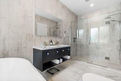 45 Pohutukawa Parade, Riverhead, Rodney, Auckland, 0820, New Zealand