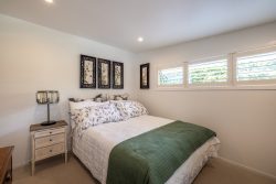90 The Esplanade, Surfdale, Waiheke Island, Auckland, 1081, New Zealand