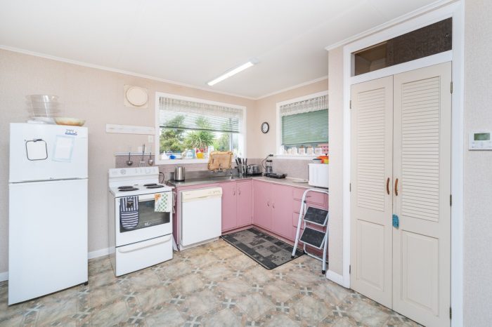 73 Seabury Avenue, Foxton Beach, Horowhenua, Manawatu / Whanganui, 4815, New Zealand