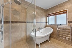 11 Katui Street, Castor Bay, North Shore City, Auckland, 0620, New Zealand