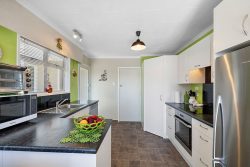 18 Mount View Place, Spotswood, New Plymouth, Taranaki, 4310, New Zealand