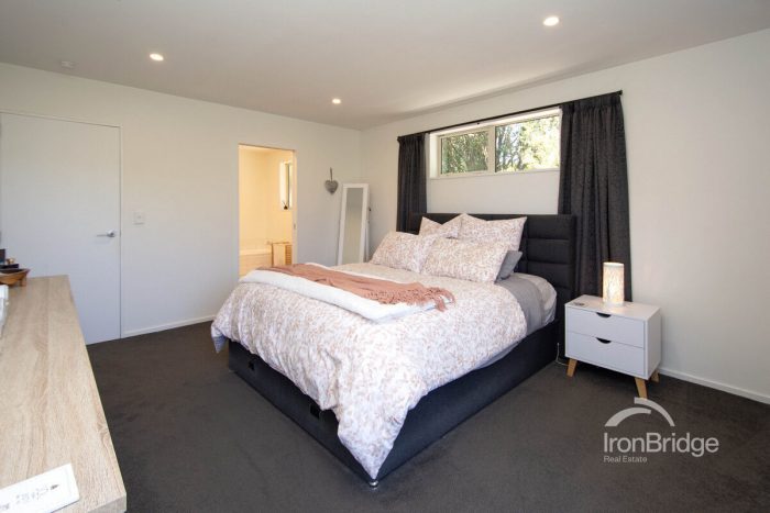 2/39A Woodbury Street, Avonhead, Christchurch City, Canterbury, 8042, New Zealand