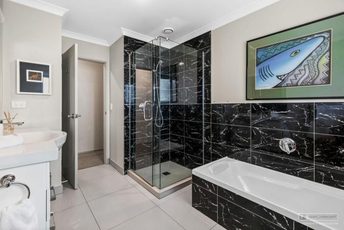 7 Wautaiti Drive, Riverhead, Rodney, Auckland, 0820, New Zealand